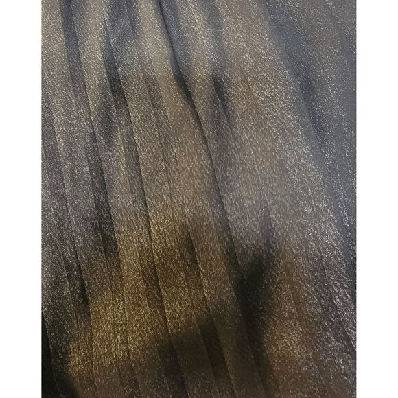 Old Navy Pleated Black Skirt with Gold Shimmer - Picture 10 of 11